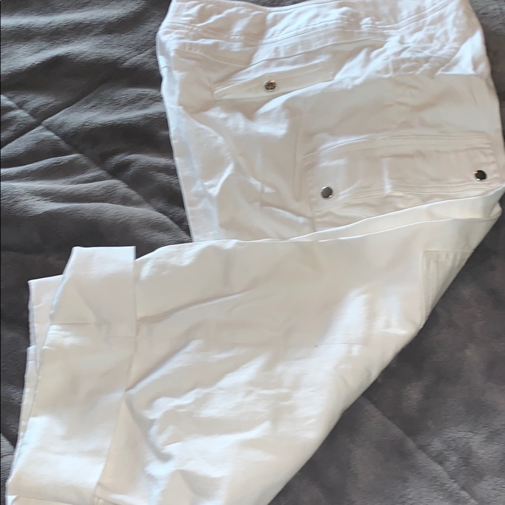 Capris - Picture 4 of 6